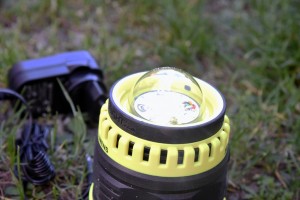 rimuovendo la parte superiore, otteniamo una lampadina