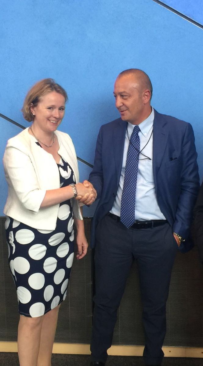 Vicky Ford (IMCO rapporteur) e Mauro Silvis (IEACS)